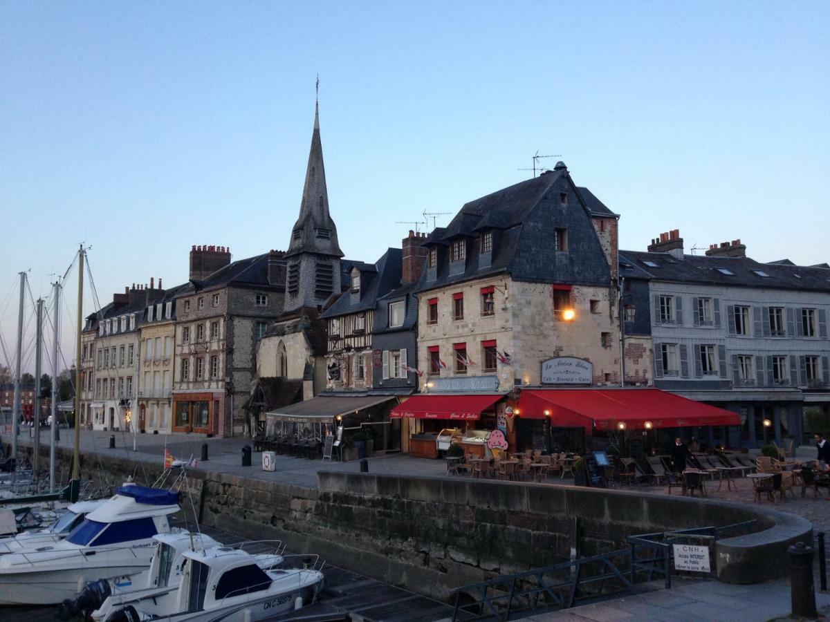 Un Petit Nid A Honfleur Apartment Ngoại thất bức ảnh